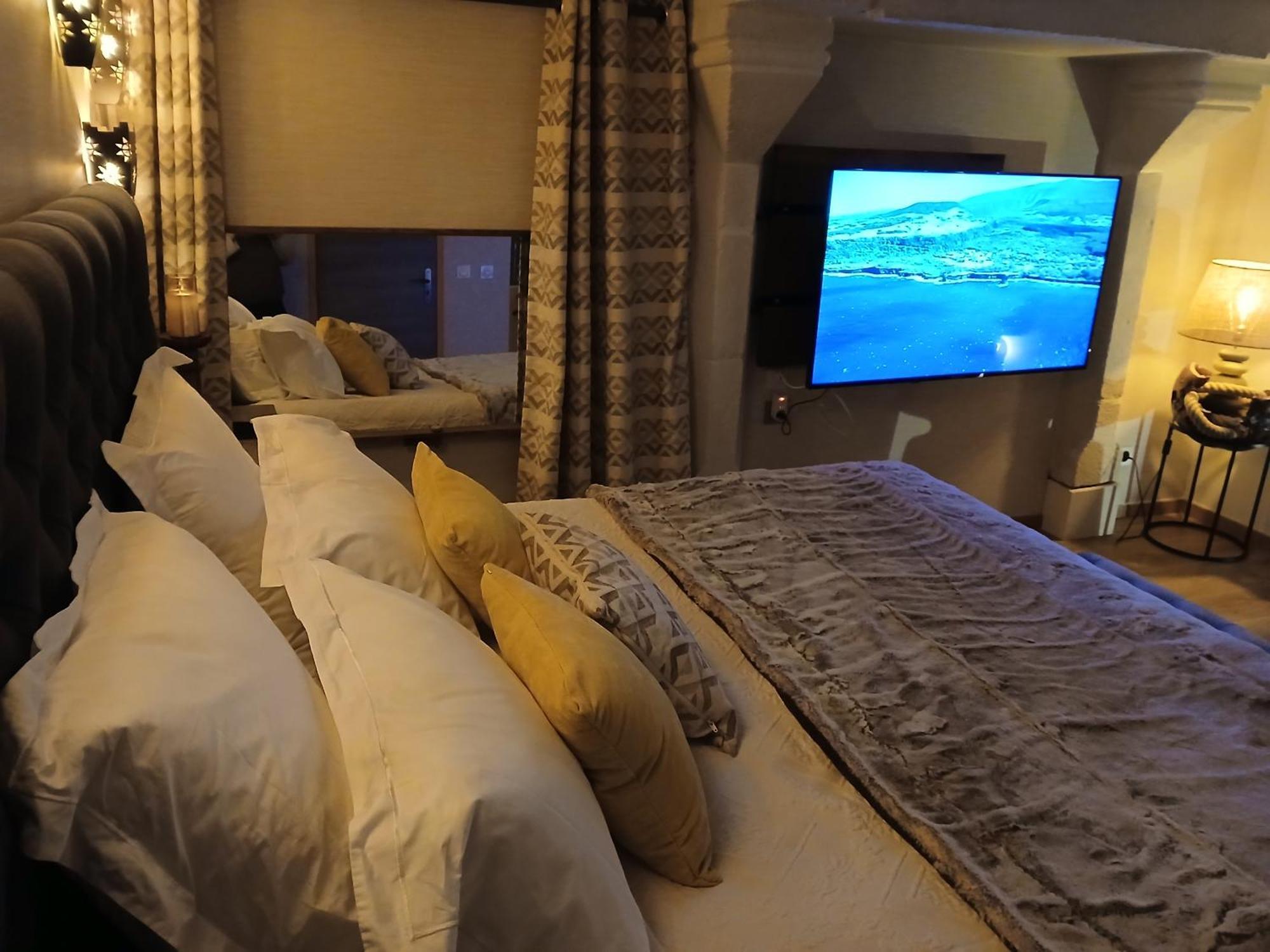 Manoir Du Grand Chene Hotel La Vraie-Croix Phòng bức ảnh